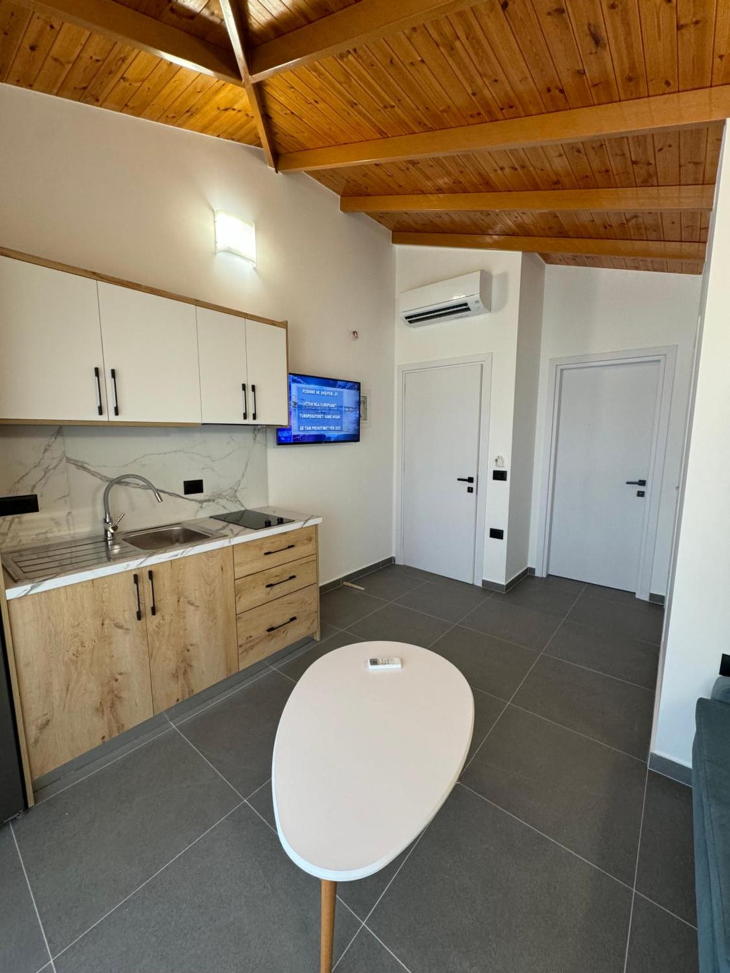 Appartamento Adem Hillcrest Sarandë