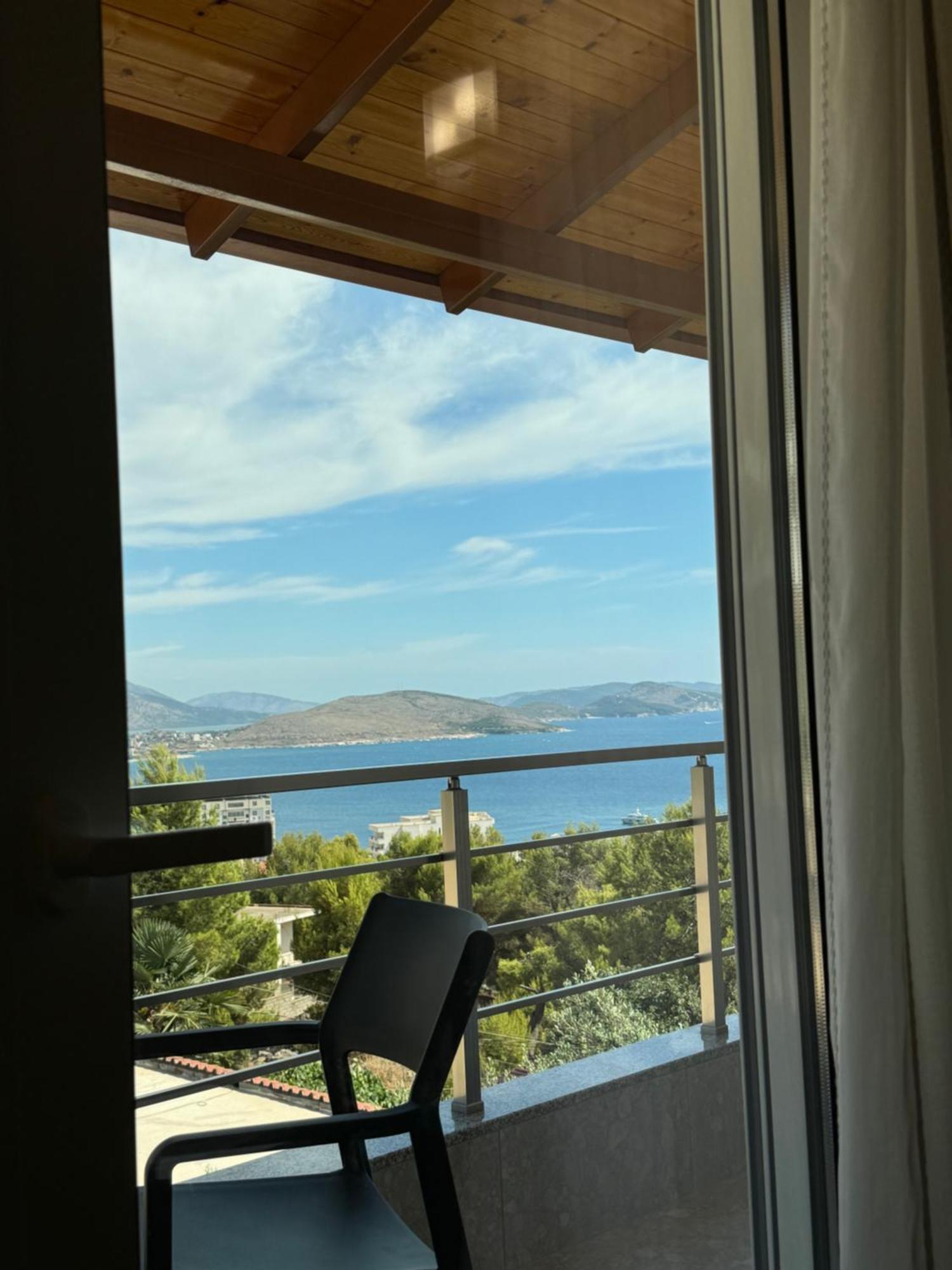 Adem Hillcrest * Sarandë