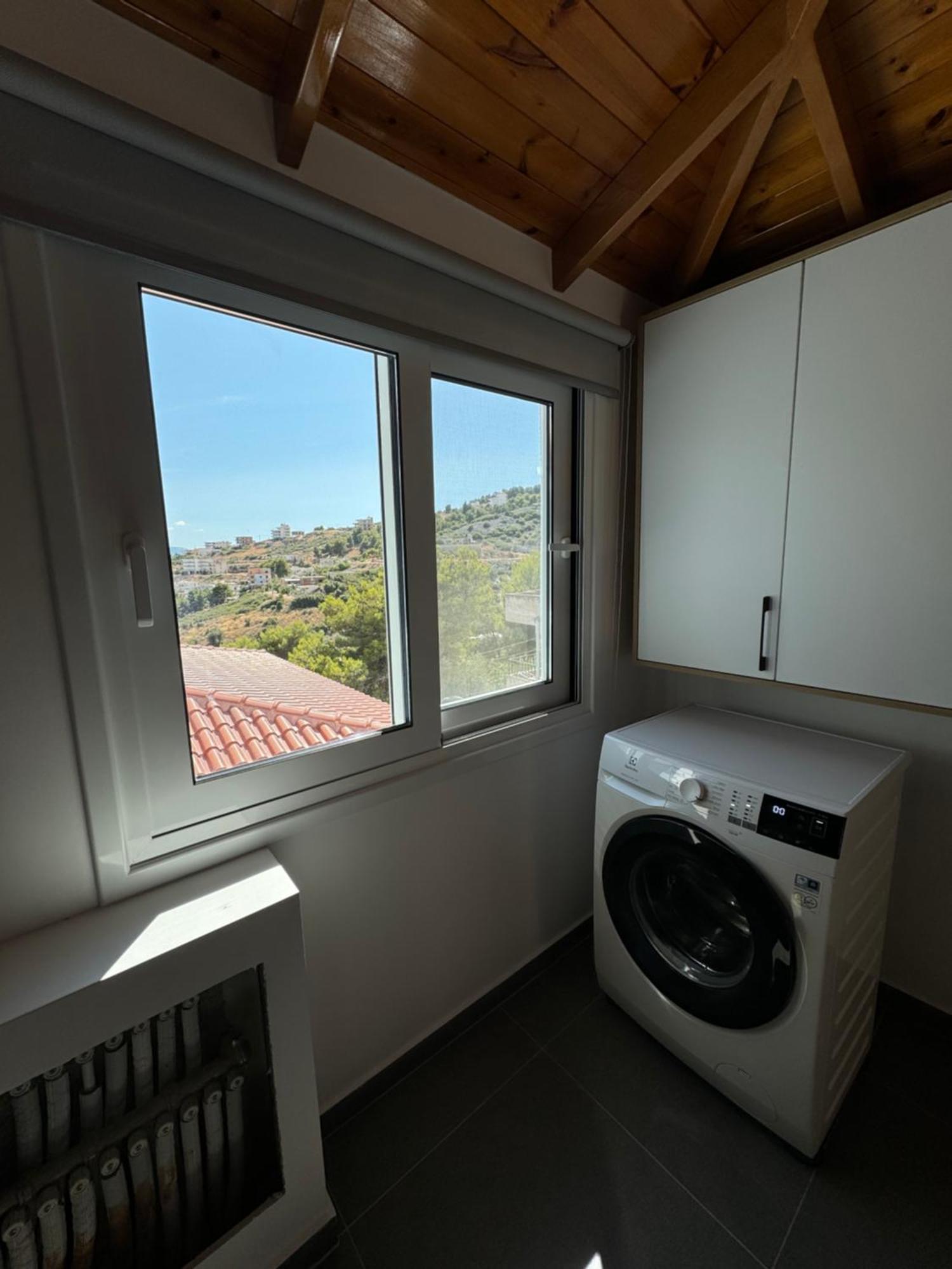 Adem Hillcrest Appartamento Sarandë