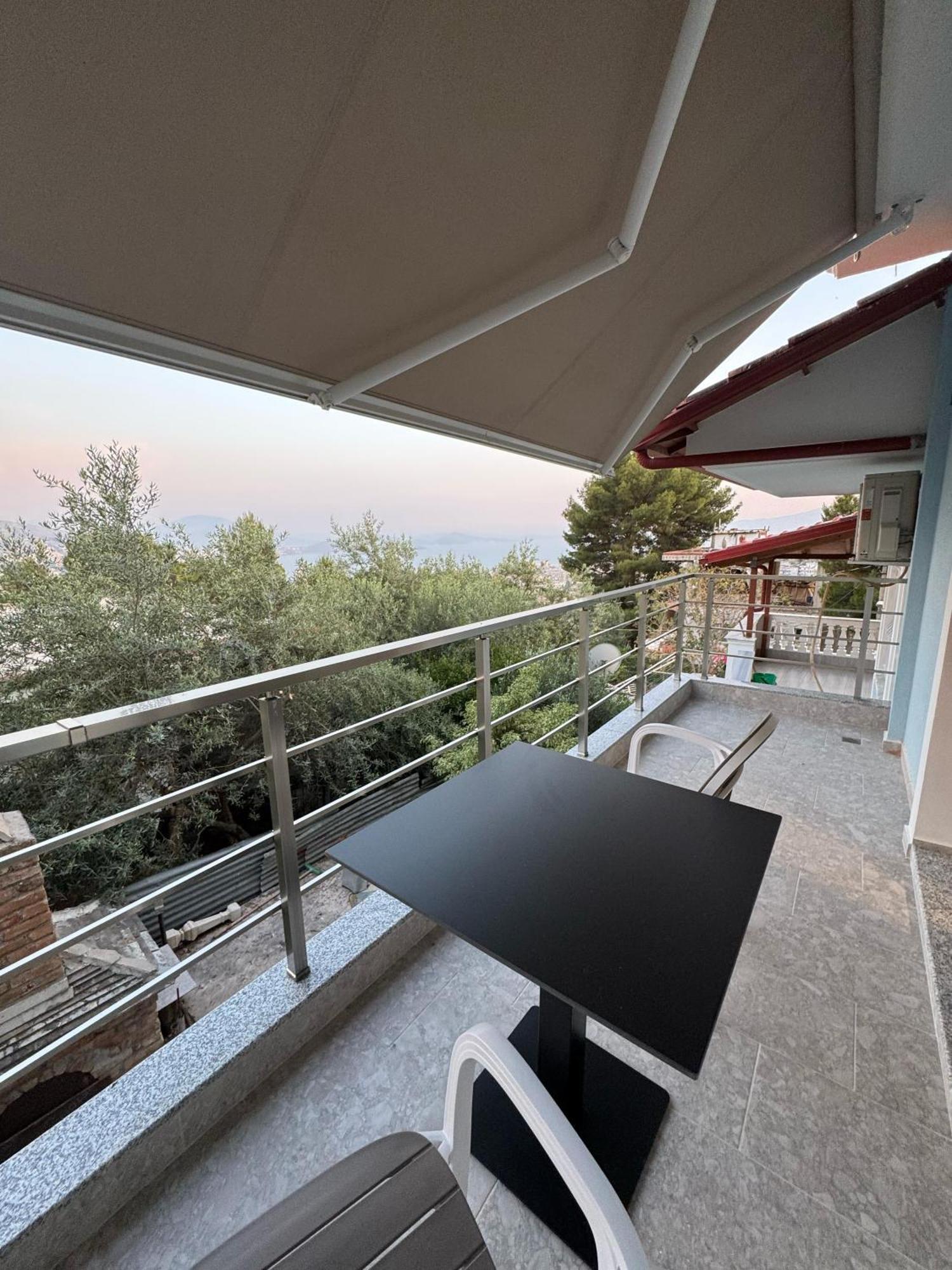 Adem Hillcrest * Sarandë
